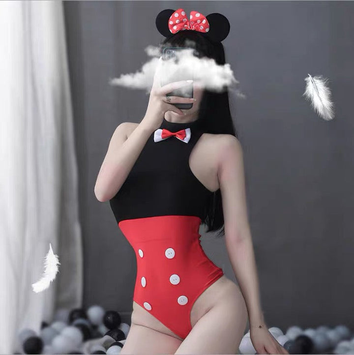 MINNIE MOUSE