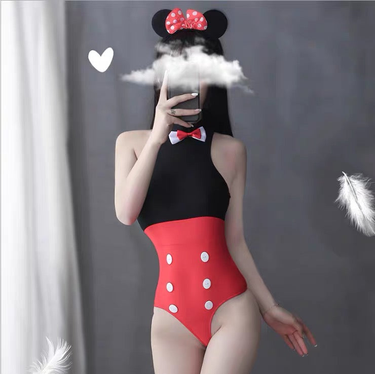 MINNIE MOUSE