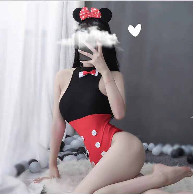 MINNIE MOUSE